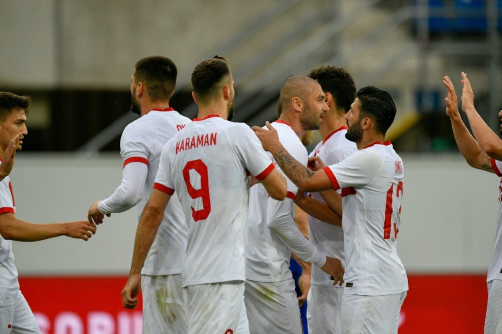 Schweiz und Türkei siegen - Belgien nur 1:1 gegen ...